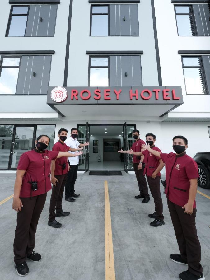 Rosey Hotel Cabanatuan City Exterior foto
