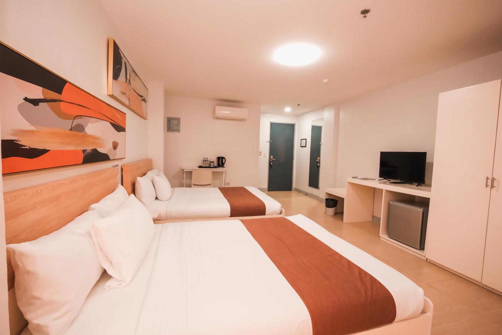Rosey Hotel Cabanatuan City Exterior foto